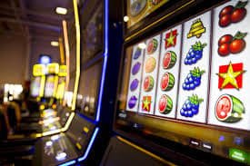 Diamond Empire slot game interface on suster4d slot showing five reels with gem symbols and cascade mechanic